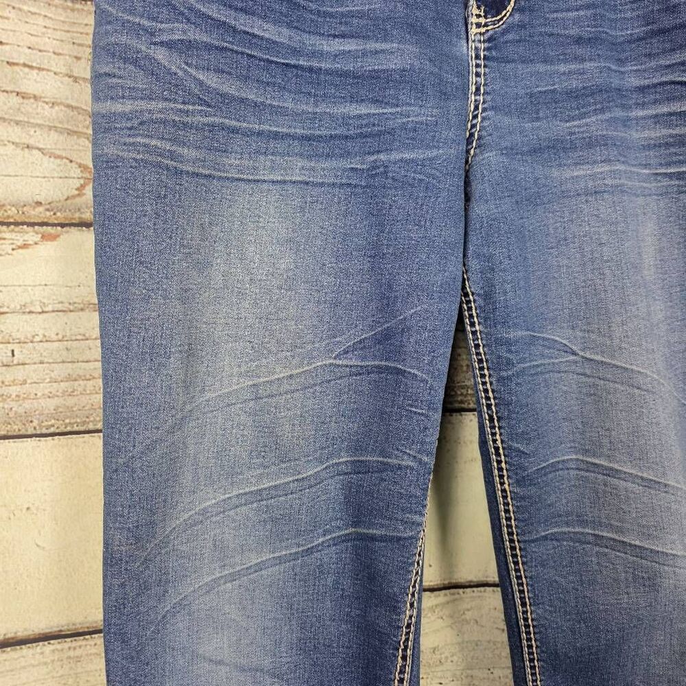 Royalty For Me Embroidered Cuffed Capri Jeans 14 - Picture 4 of 10